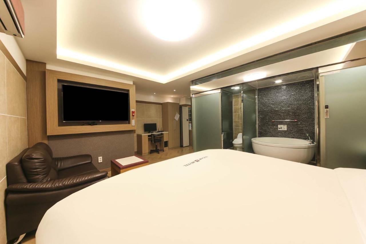 Sugar Hotel Кёнджу Экстерьер фото