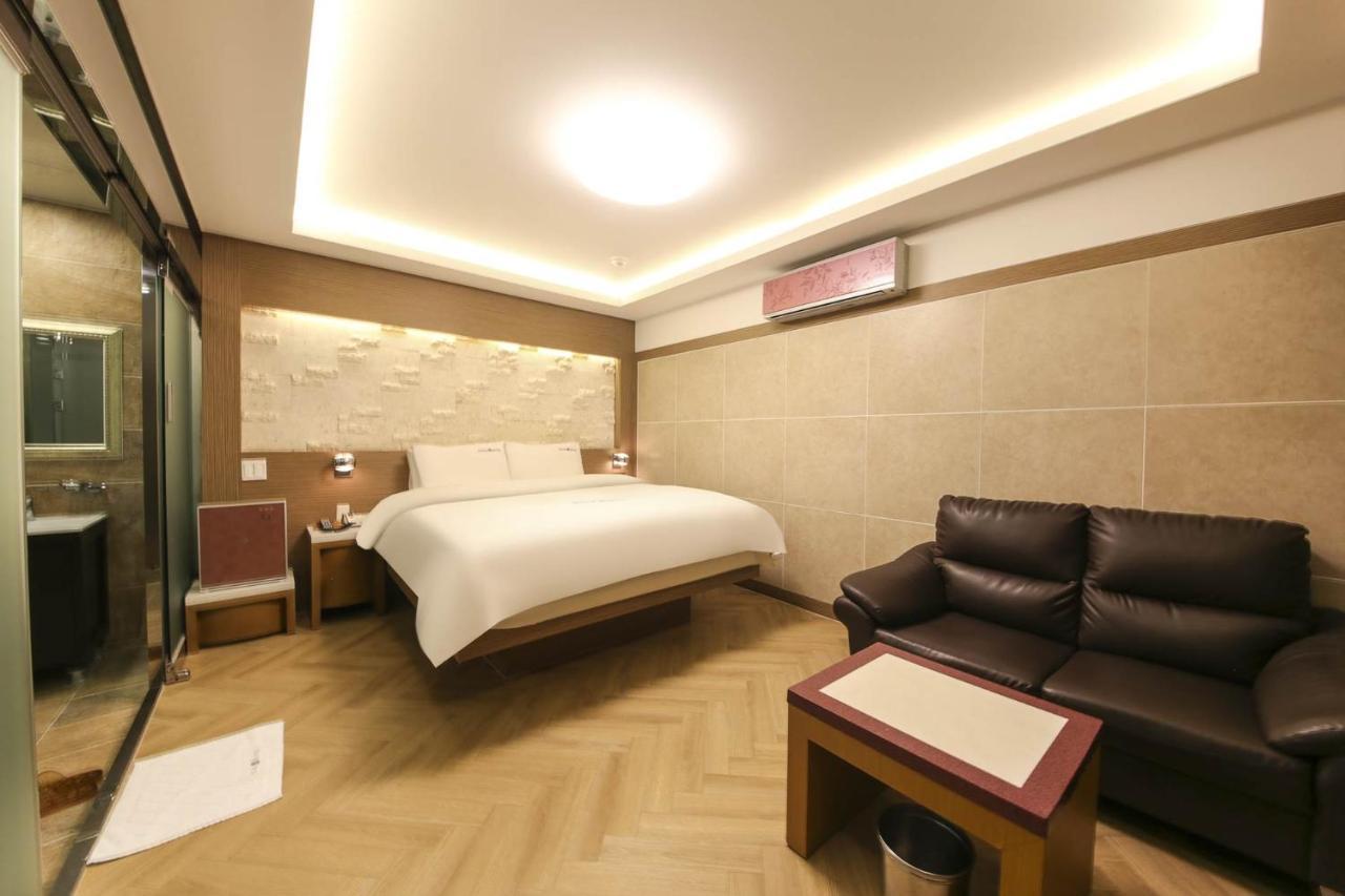 Sugar Hotel Кёнджу Экстерьер фото