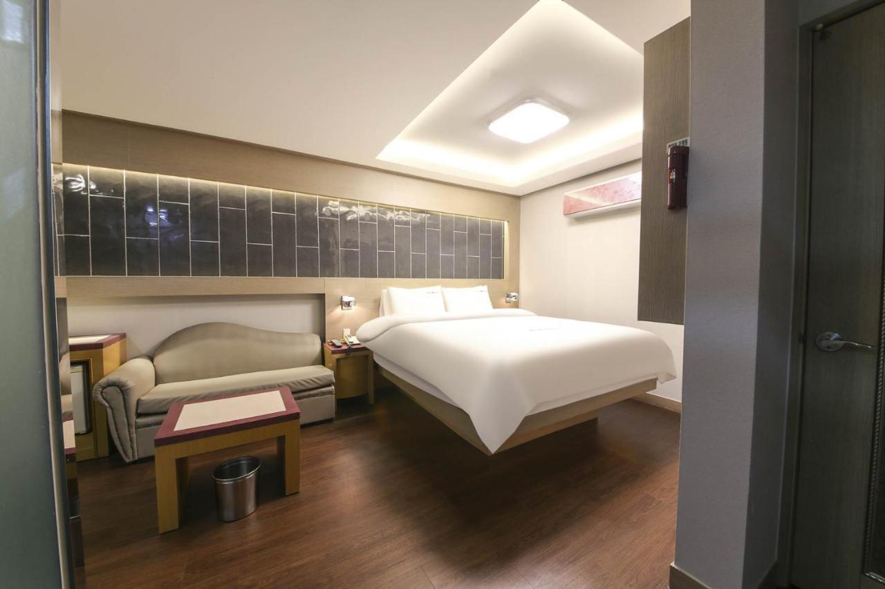 Sugar Hotel Кёнджу Экстерьер фото