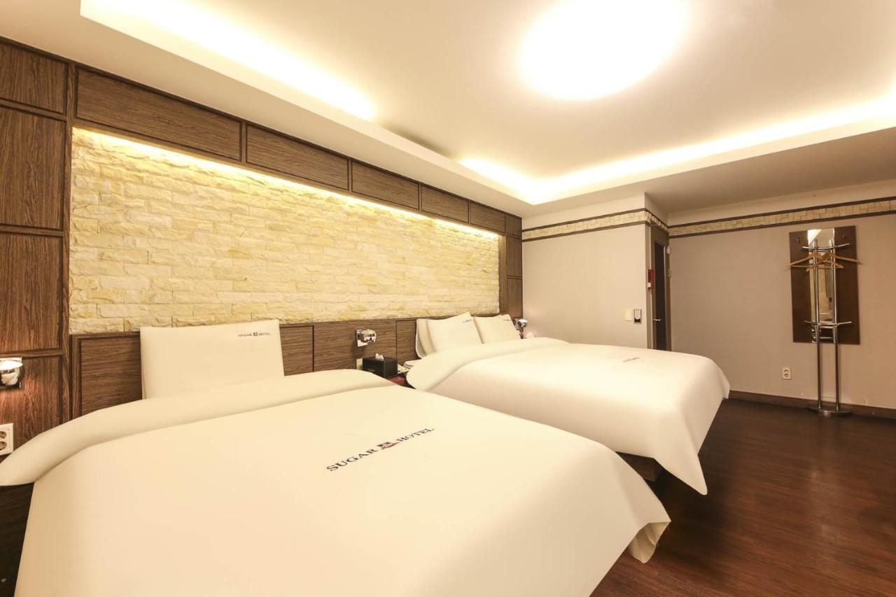 Sugar Hotel Кёнджу Экстерьер фото