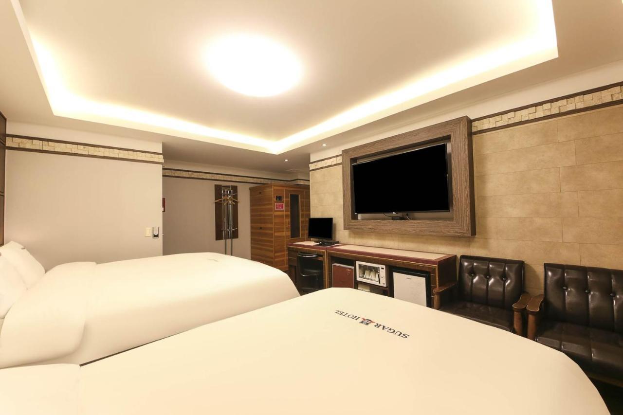 Sugar Hotel Кёнджу Экстерьер фото