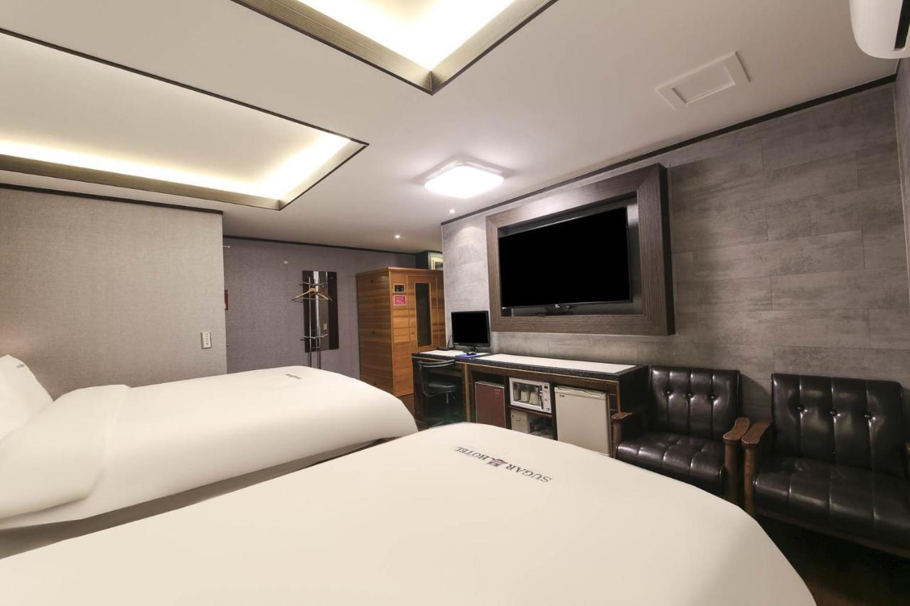Sugar Hotel Кёнджу Экстерьер фото